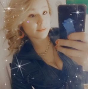 Meet your Posher, Kara